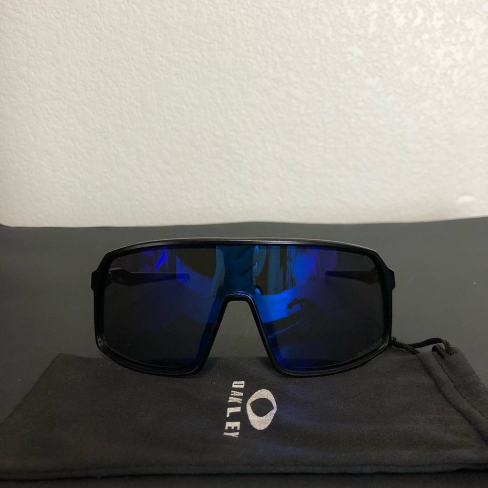Oakley Sutro Blue Reflective Sunglasses OO9406 - Picture 2 of 8